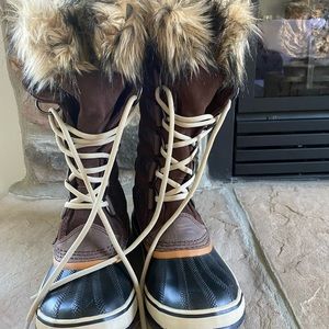 Sorel Joan of Arctic boots